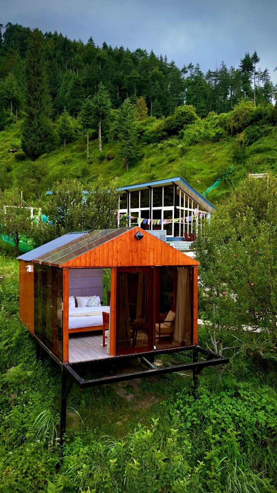 Glass By Urban Monk- Unique Centrally Heated With Electric Blankets * Manali (Himachal Pradesh)